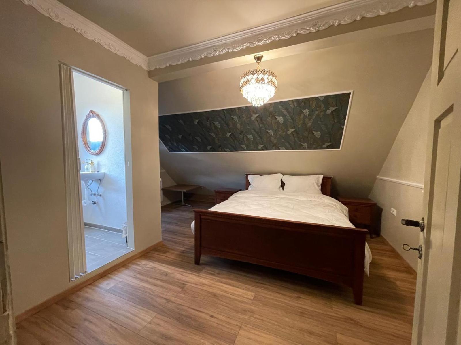 Boutique Hotel Am Bahndamm นอยเฮาส์ อัม เรนน์เว็ก ภายนอก รูปภาพ
