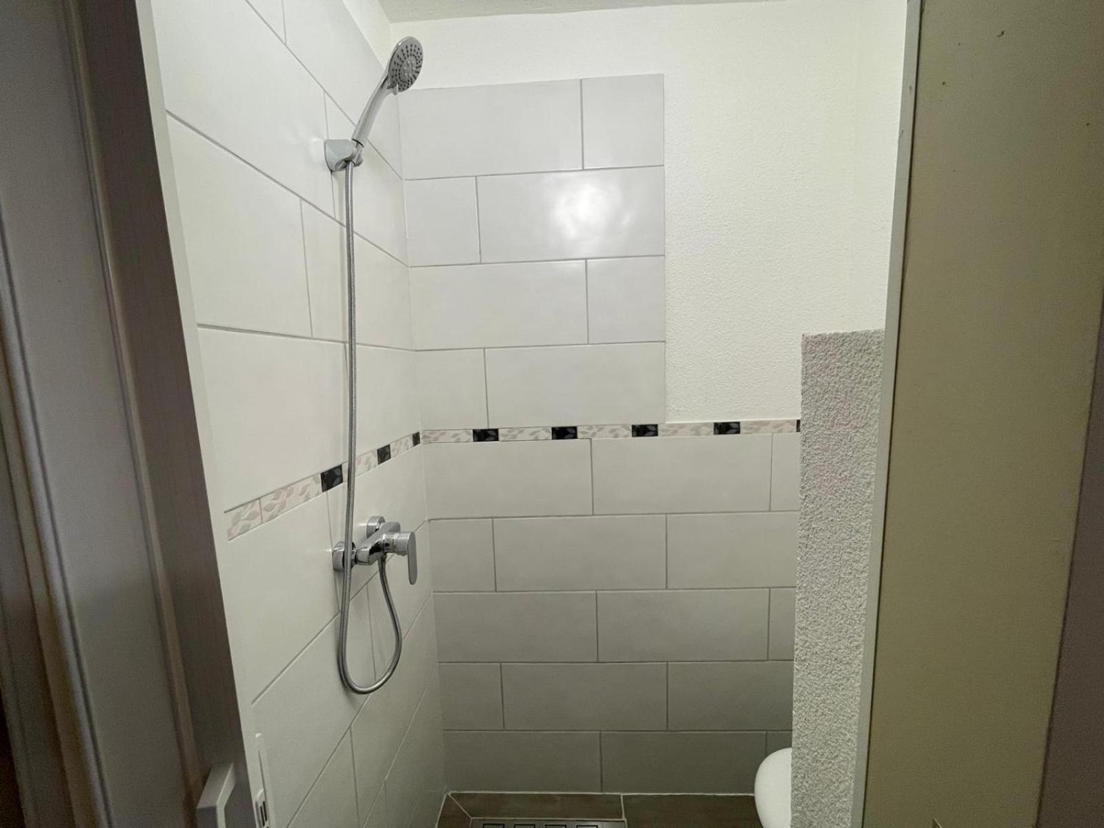 Boutique Hotel Am Bahndamm นอยเฮาส์ อัม เรนน์เว็ก ภายนอก รูปภาพ