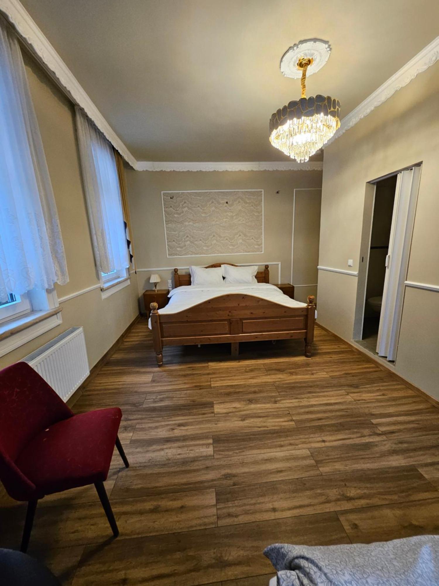 Boutique Hotel Am Bahndamm นอยเฮาส์ อัม เรนน์เว็ก ภายนอก รูปภาพ