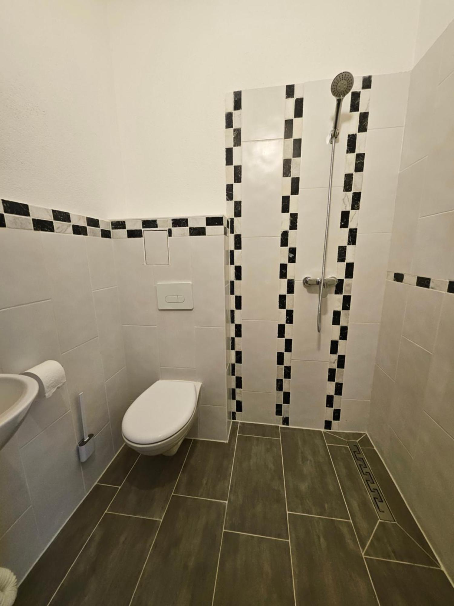 Boutique Hotel Am Bahndamm นอยเฮาส์ อัม เรนน์เว็ก ภายนอก รูปภาพ